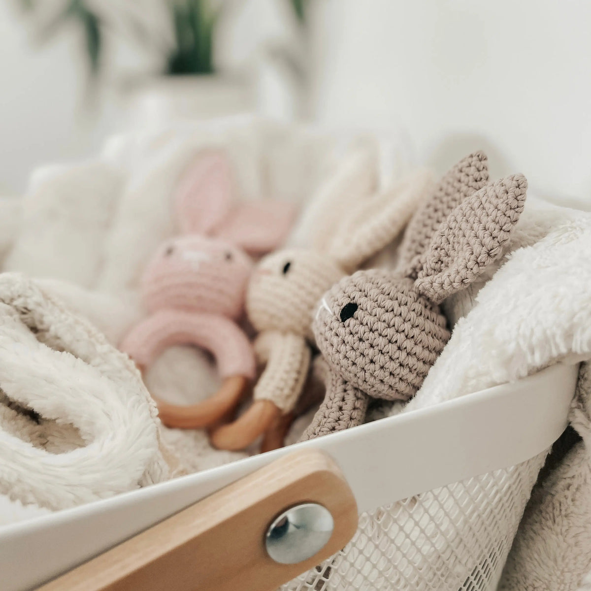 Hochet - Petit lapin Création Jade - Attache-suces, jouets de dentition et accessoires pour bébés et enfants