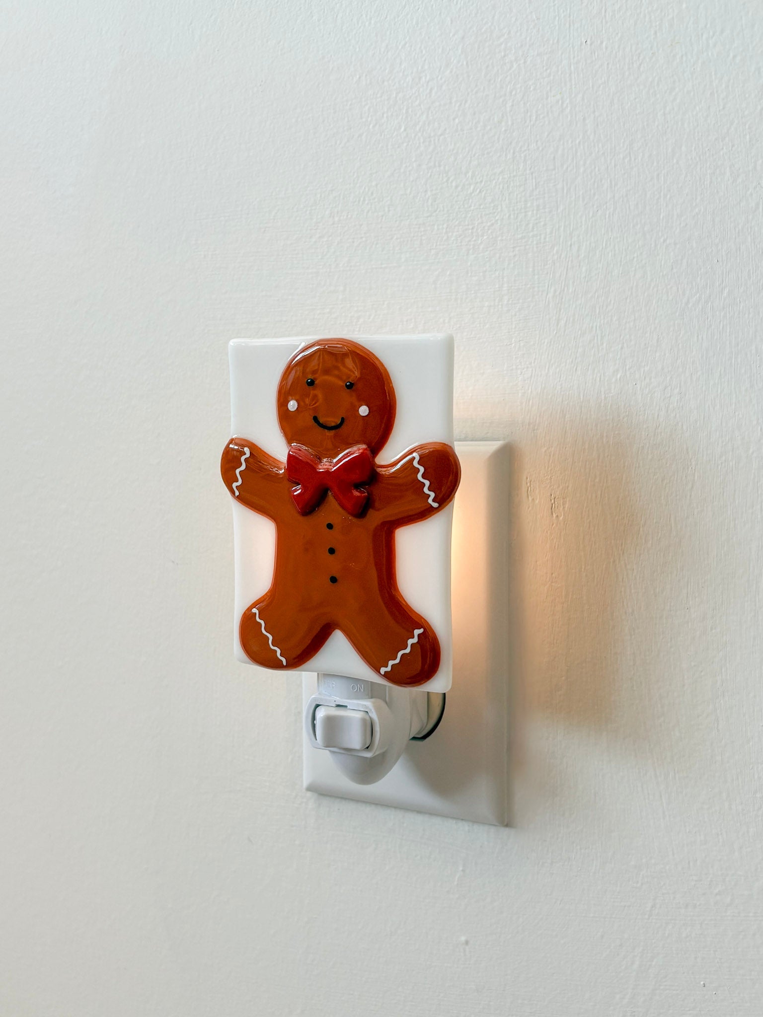 Christmas Nightlight - Mischievous Ti-Biscuit - Veille sur toi