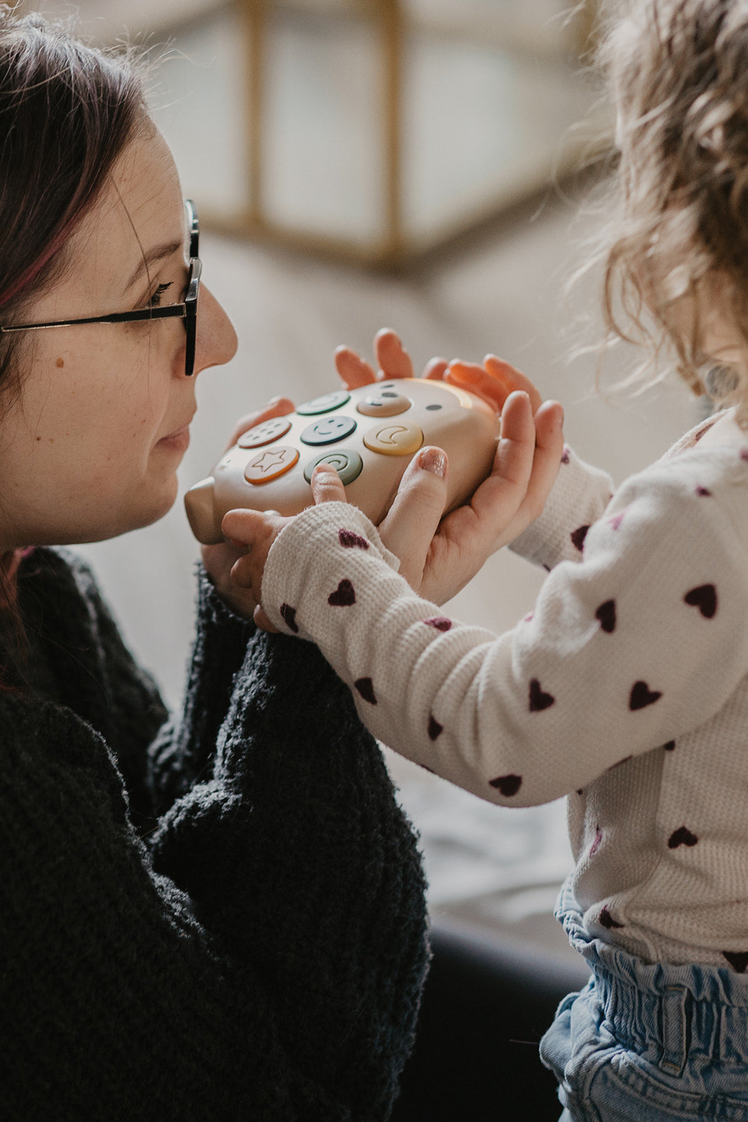 FeeliePod Screen-Free Soothing Toy for Children - FeeliePod