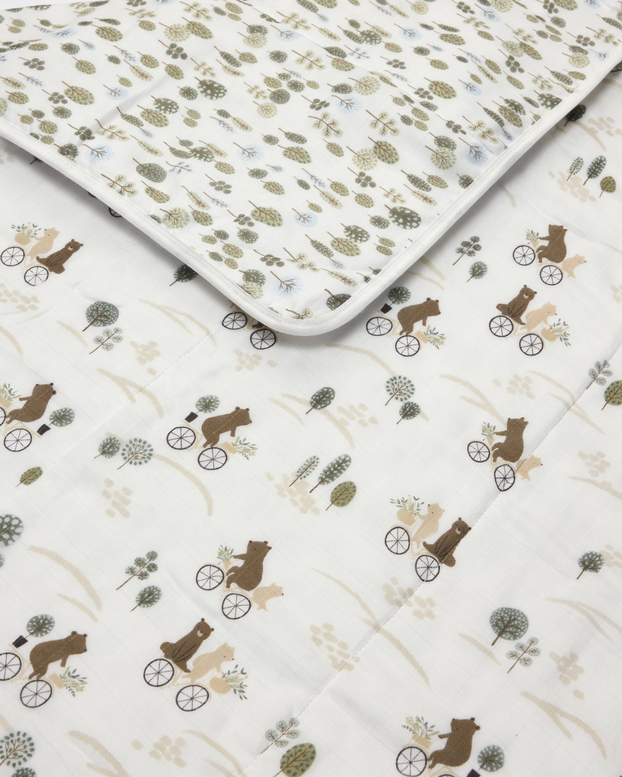 Muslin Quilt - Bears on Bikes