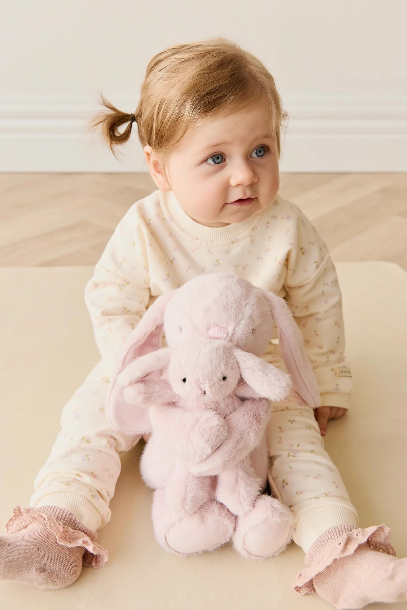 Plush - Frankie the Hugging Bunny - Blossom - Snuggle Bunnies