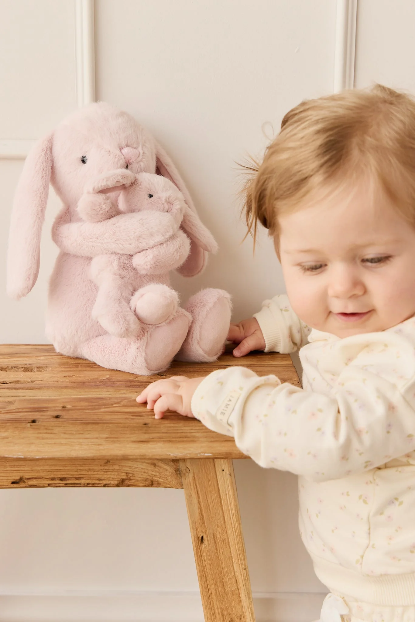 Plush - Frankie the Hugging Bunny - Blossom - Snuggle Bunnies