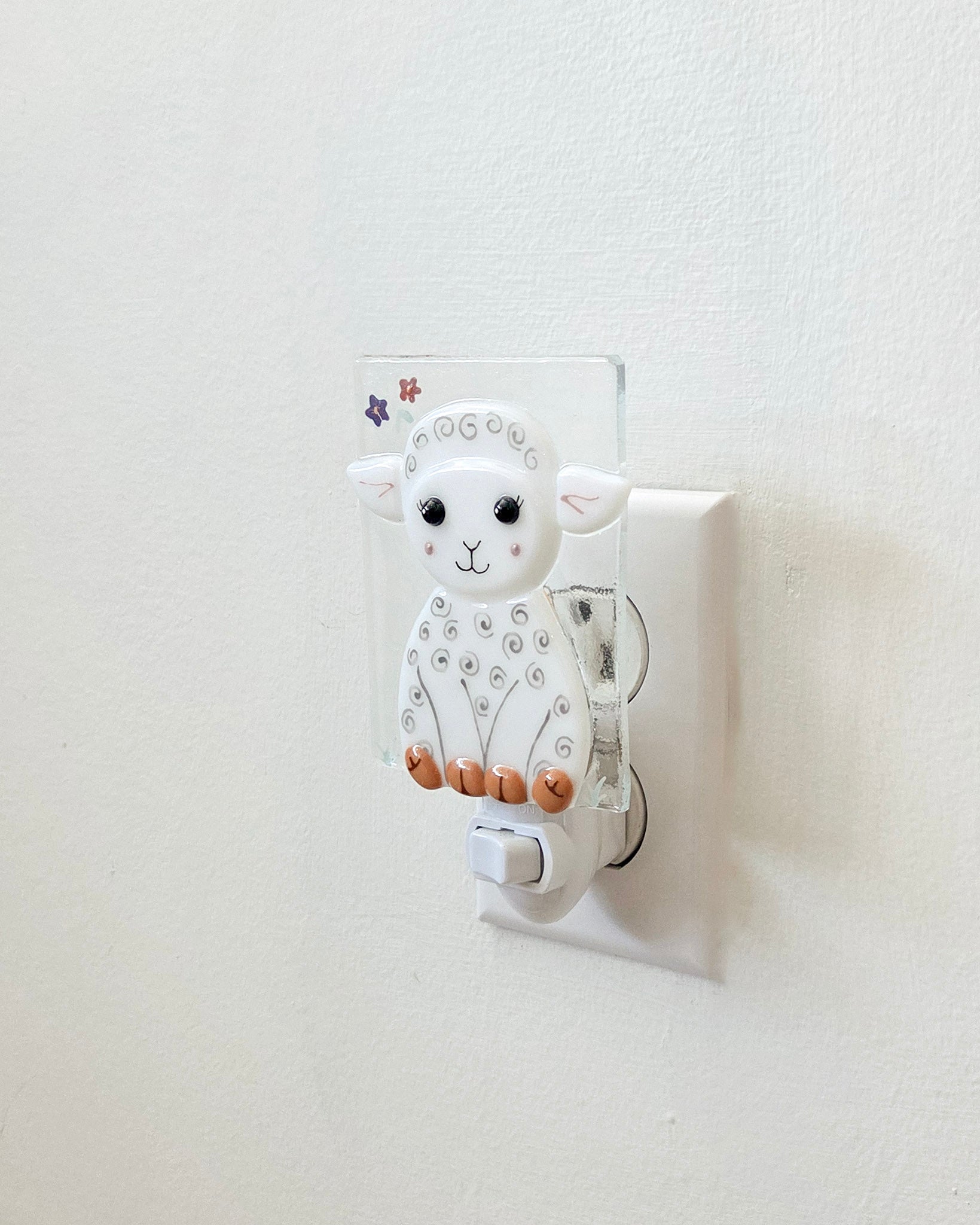 Night Light - Theo the Lamb - Veille sur toi