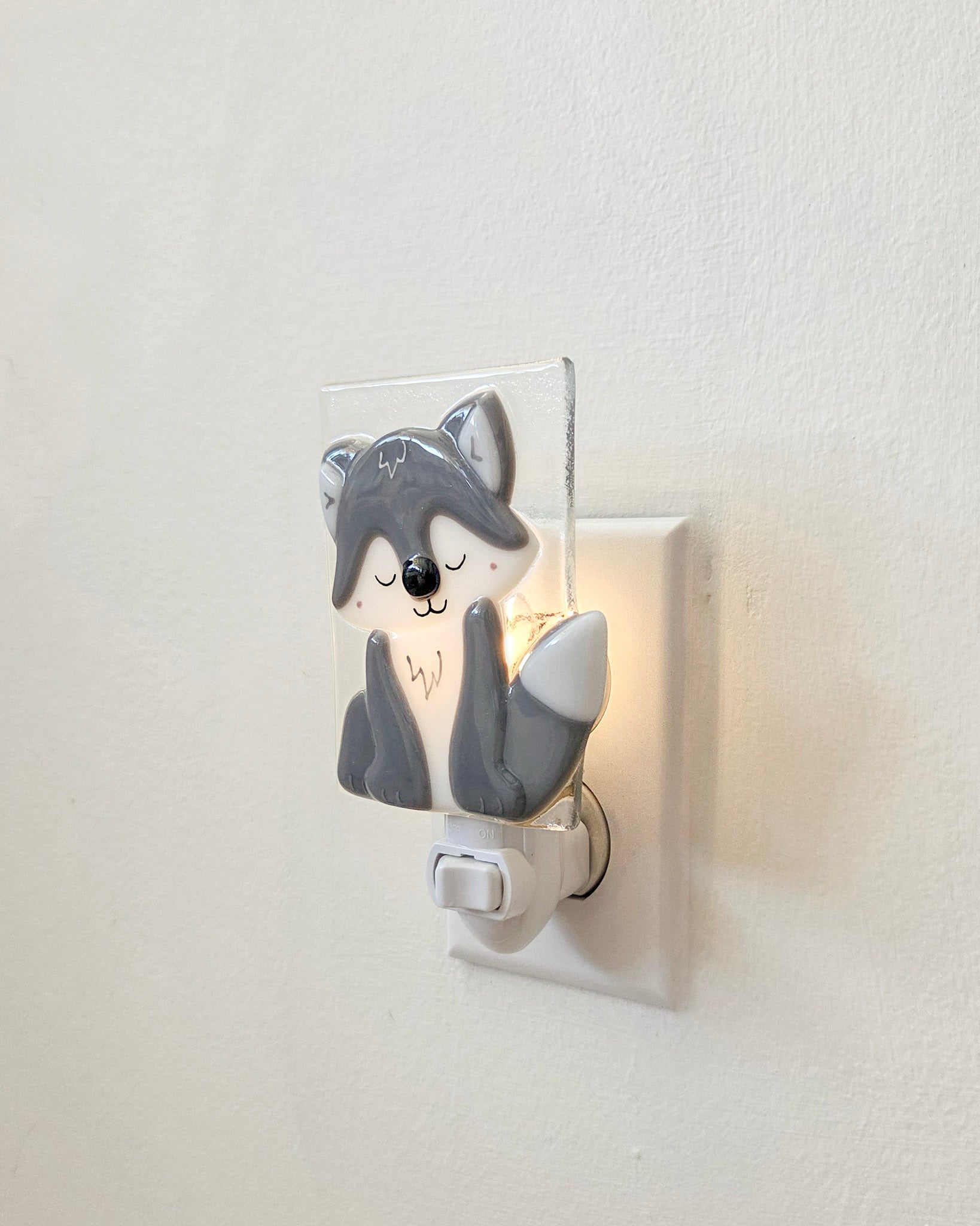 Night Light - Lou the Little Wolf - Veille sur toi