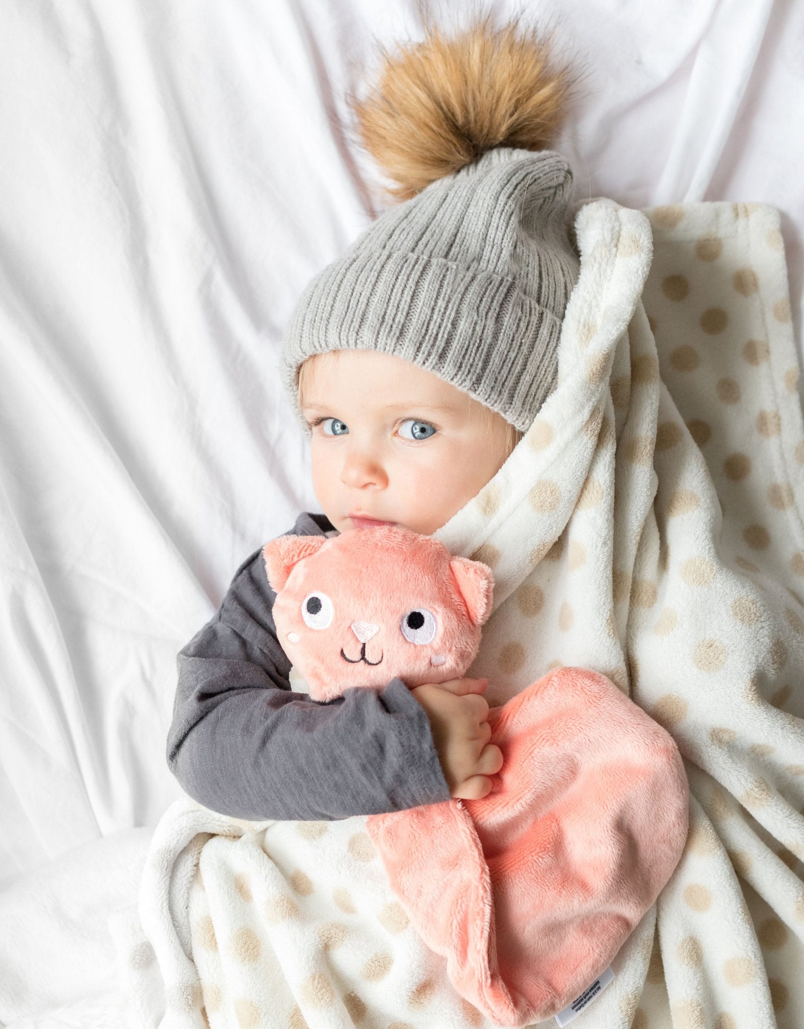 Mini Cat Baby Blankie - Coral - Veille sur toi