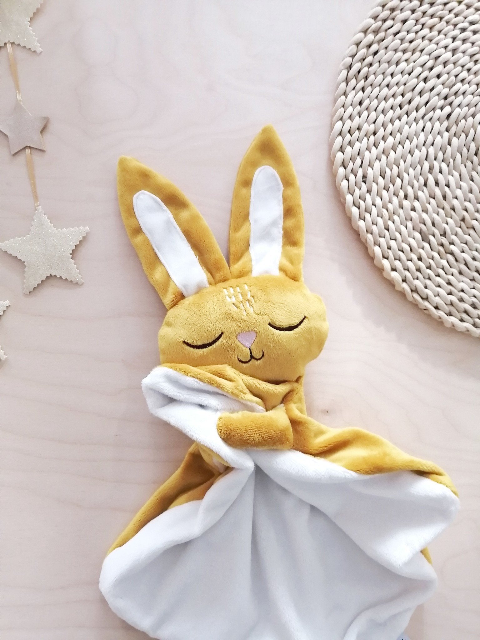 Baby Blankie - Sleepy Bunny Marcel Mustard - Veille sur toi