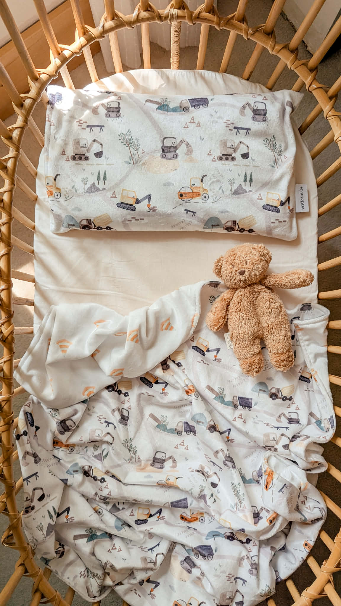 Children's pillowcase - Trucks - Veille sur toi
