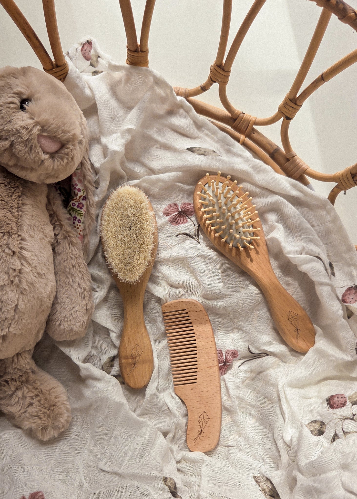 Hair brush and comb set - Menoum