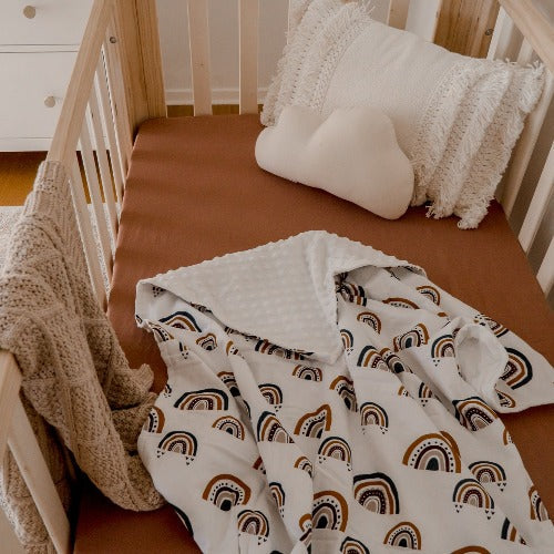 Cinnamon Fitted Crib Sheet / Drap-housse cannelle