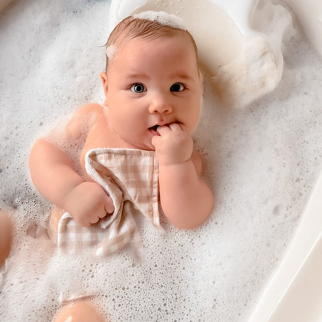 Sand Gingham Baby Bath Wash Cloth / Gant de toilette pour bébé