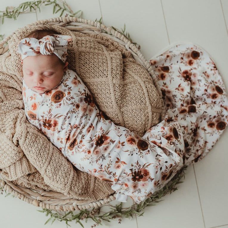 Willow Jersey Swaddle Wrap & Top Knot / Couverture d'emmaillotage